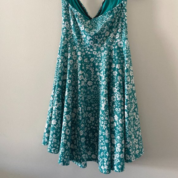 Strapless Blue and White Floral Dress Urban Outfitters - Picture 5 of 6